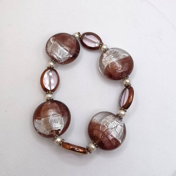 Vintage Stunning Bracelet of Purple, Silver Art Glass with Spacers of Faux Pearl - Picture 2 of 5